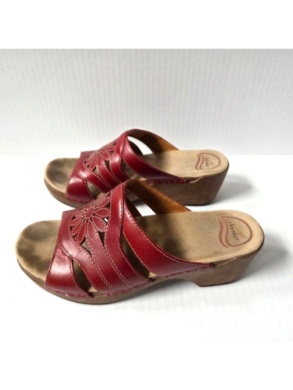 Dansko Shoes Womens 7.5 8 / 38 Red Suzy Floral Cut Out Slide Comfort Sandals